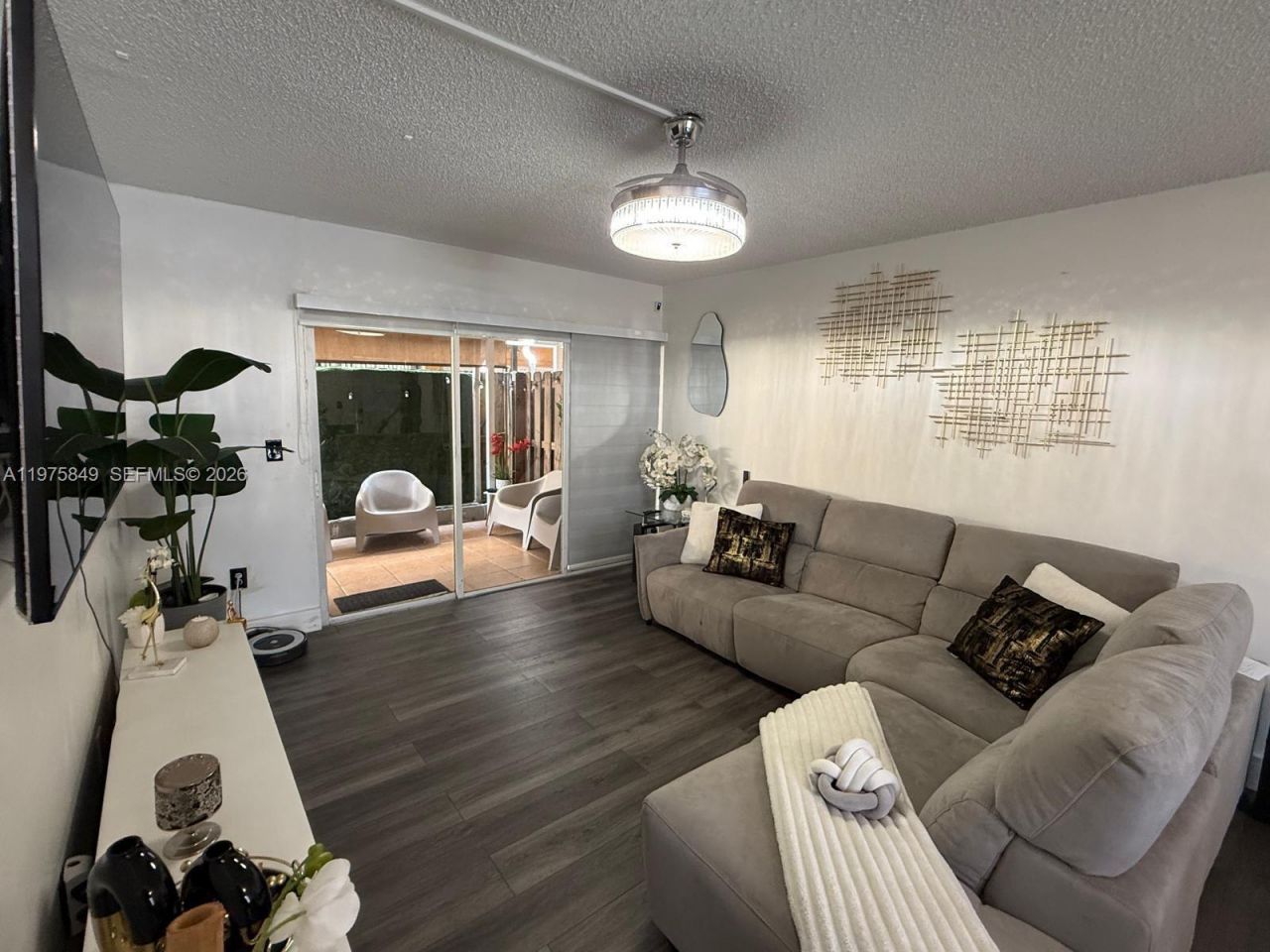 6255 Kendale Lakes Cir, Unit 128, Miami, FL 33183 Photo