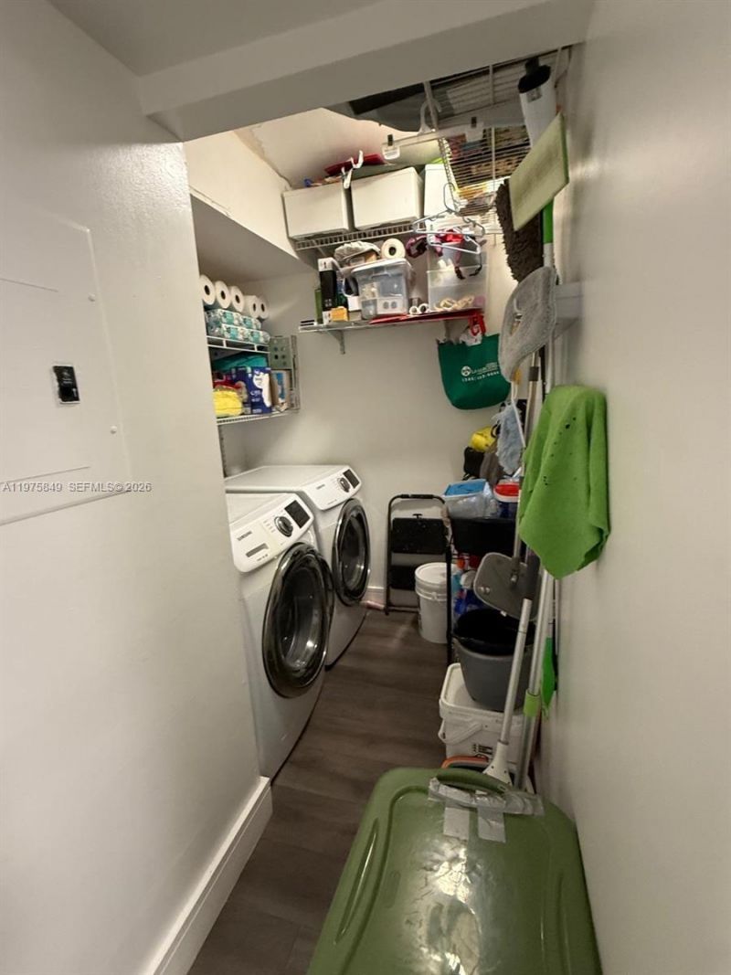 6255 Kendale Lakes Cir, Unit 128, Miami, FL 33183 Photo