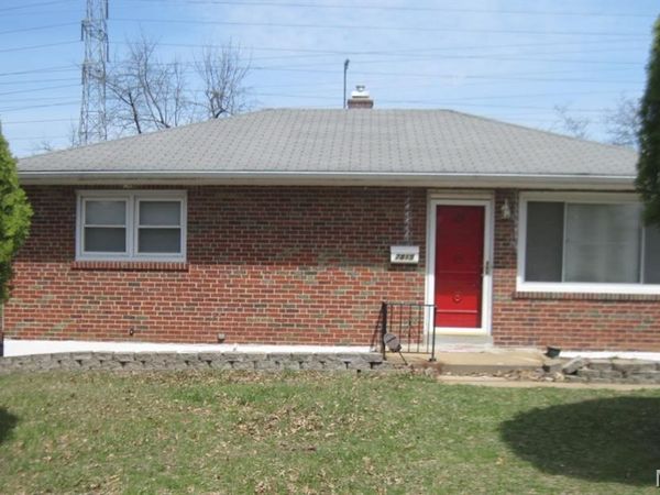 7815 Trenton , University City, MO 63130