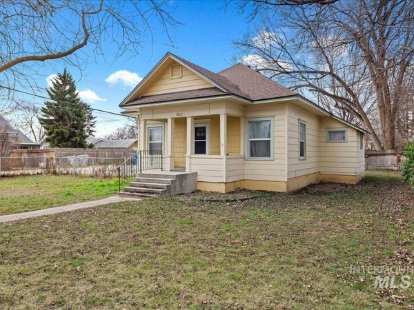 1805 S 3rd Street, Nampa, ID 83651