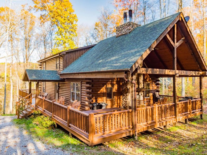 19433 Linden Road, Logan, OH 43138 Photo 1