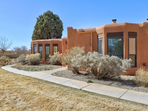 2 S Santa Ana Trail , Corrales, NM 87048