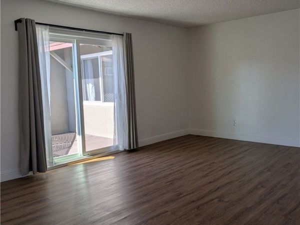 665 W Altadena, Unit 50, Altadena, CA 91001