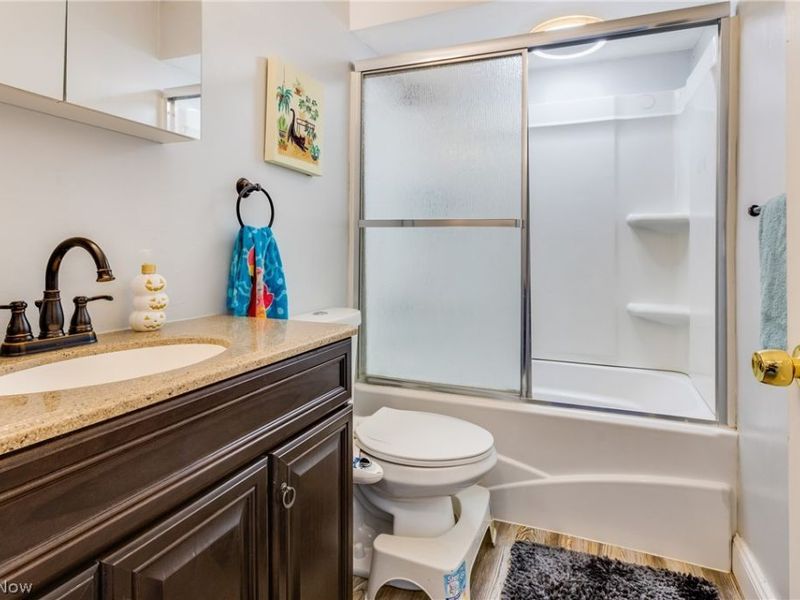 203 Hager Street, Hubbard, OH 44425 Photo 14