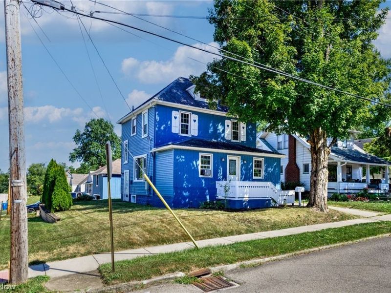 203 Hager Street, Hubbard, OH 44425 Photo 3