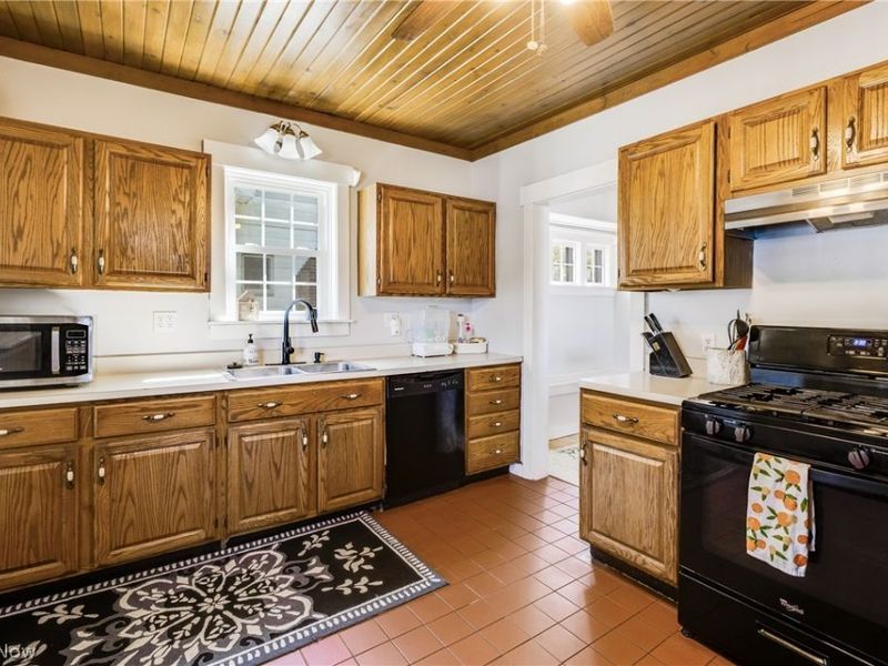 203 Hager Street, Hubbard, OH 44425 Photo 8