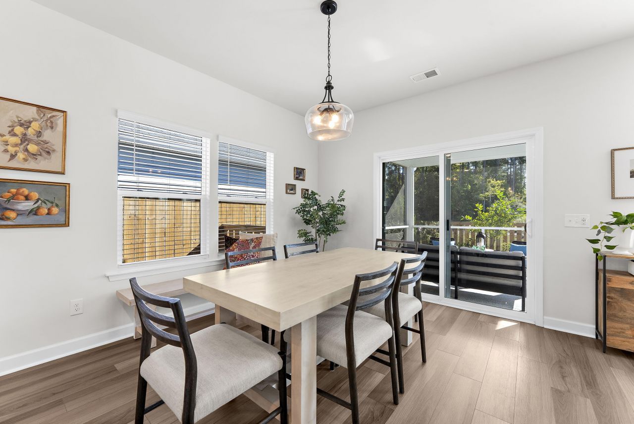 1434 Arabella Street Street Photo 10