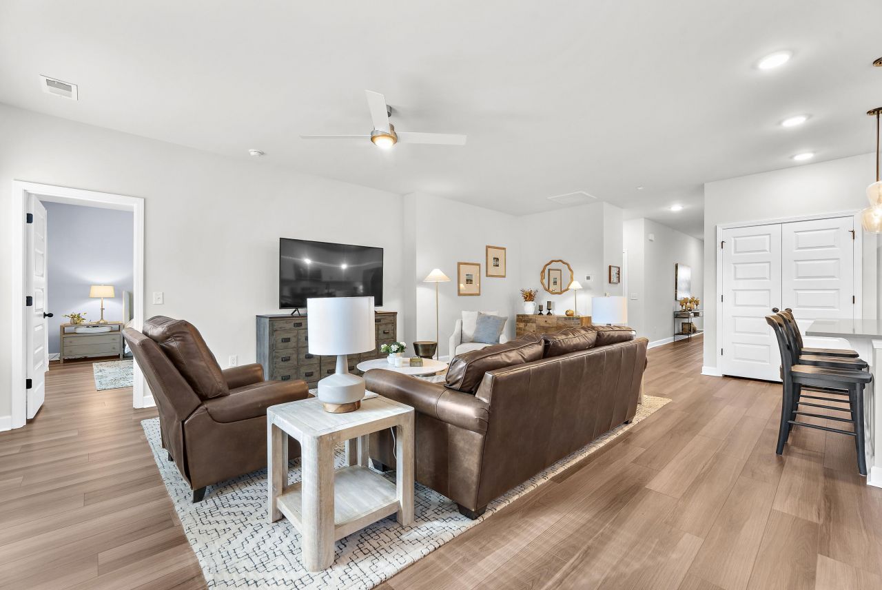 1434 Arabella Street Street Photo 13