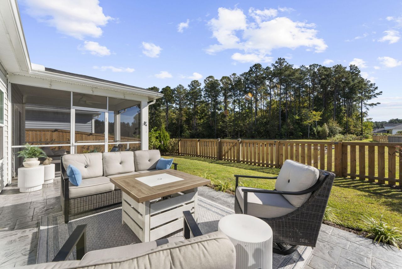 1434 Arabella Street Street Photo 18