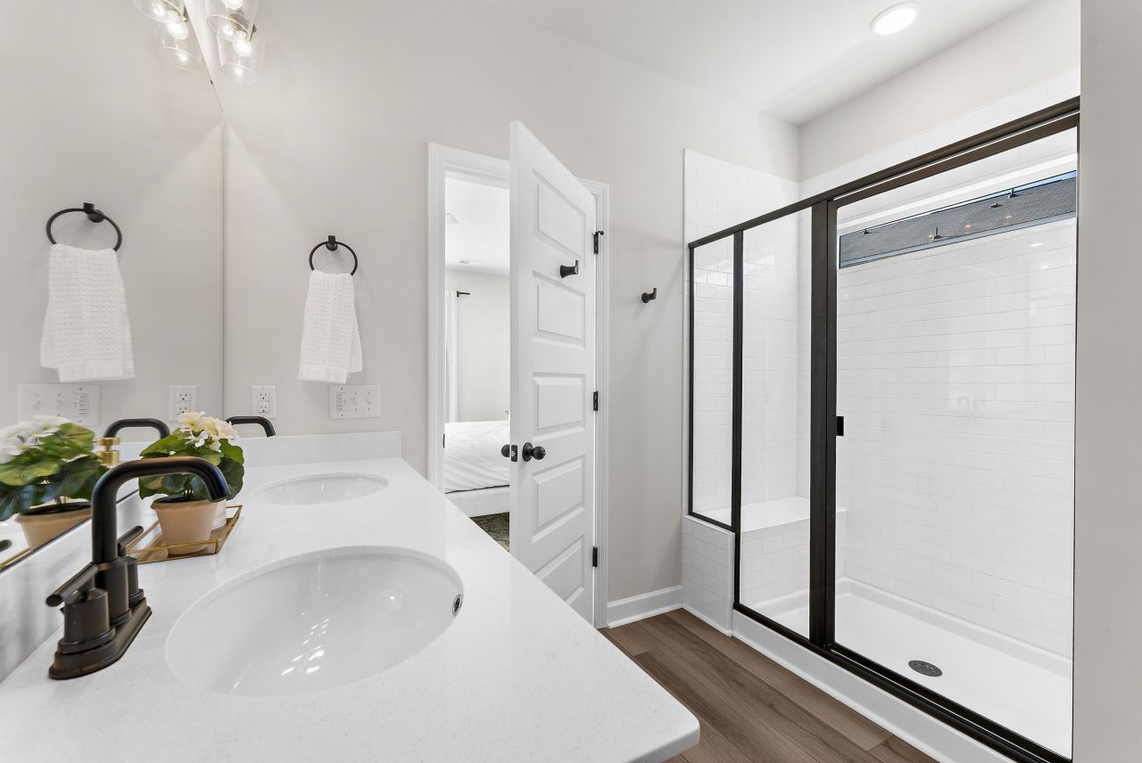 1434 Arabella Street Street Photo 24