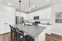 1434 Arabella Street Street photo 4