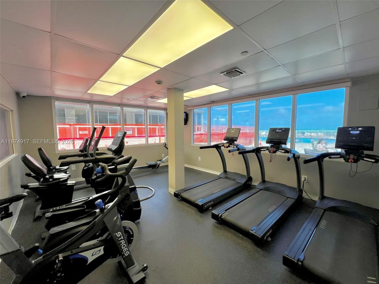 19201 Collins Av, Unit 432, Sunny Isles Beach, FL 33160 Photo