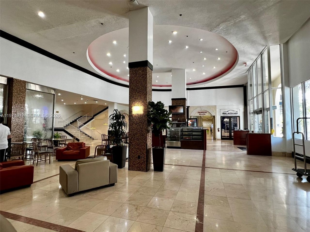 19201 Collins Av, Unit 432, Sunny Isles Beach, FL 33160 Photo