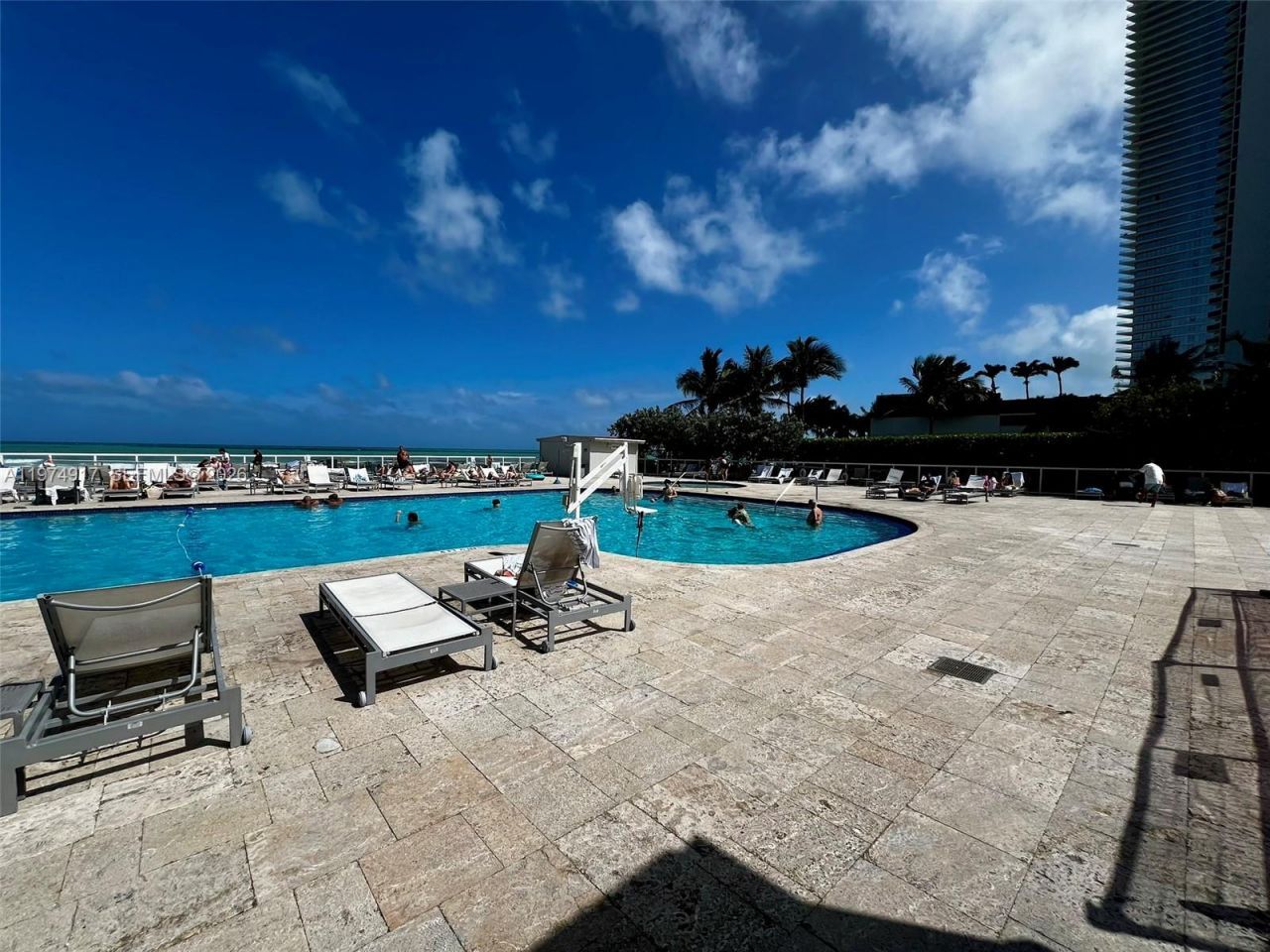 19201 Collins Av, Unit 432, Sunny Isles Beach, FL 33160 Photo