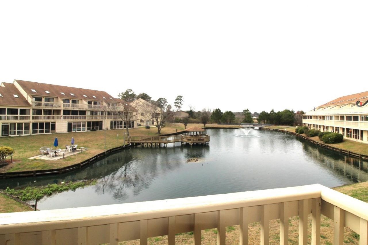 510 Fairwood Lakes Dr.  Photo 16