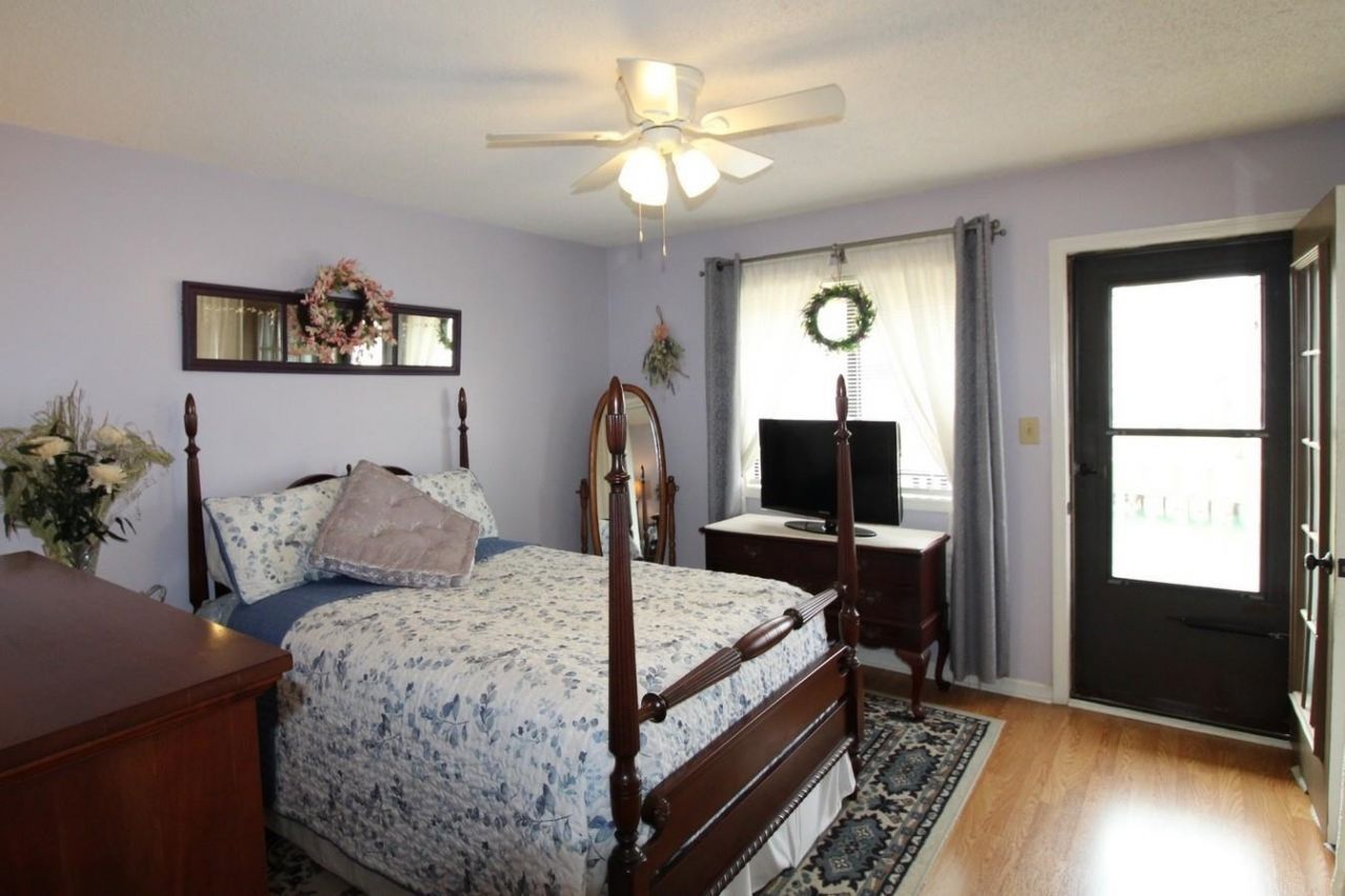 510 Fairwood Lakes Dr.  Photo 17