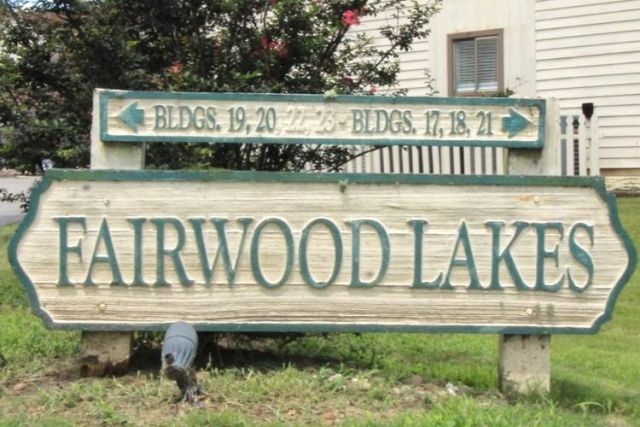 510 Fairwood Lakes Dr. Photo 31