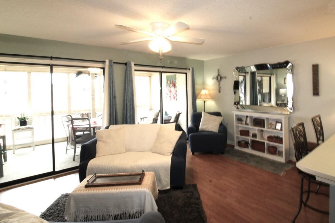 510 Fairwood Lakes Dr.  Photo 8