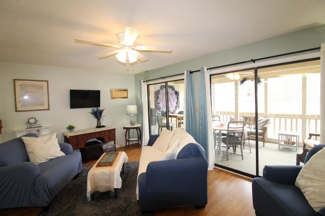 510 Fairwood Lakes Dr.  Photo 9