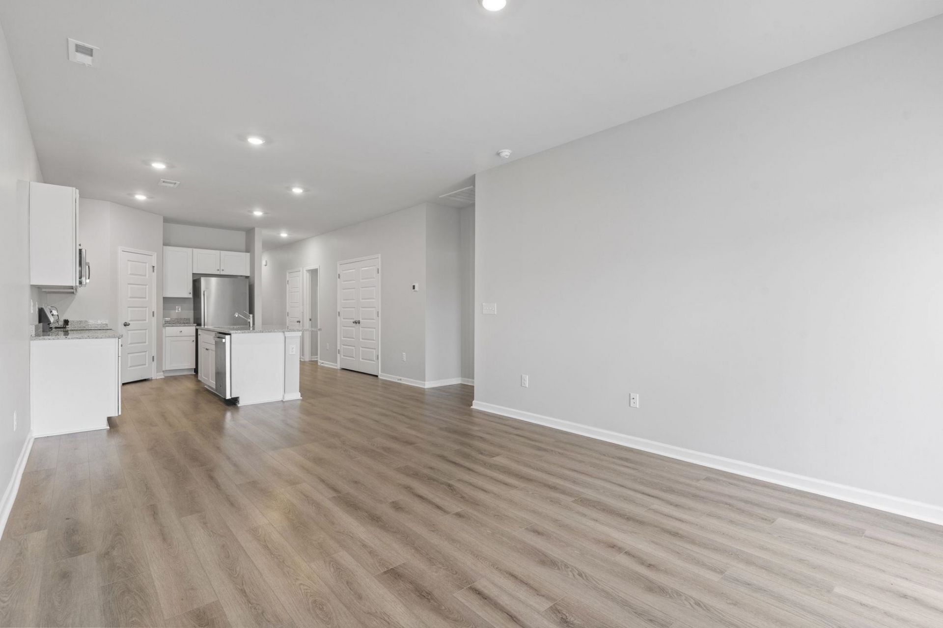 543 Sea Sparrow St. Photo 13