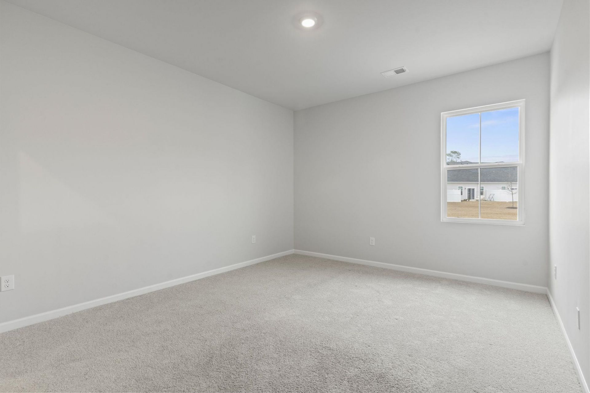 543 Sea Sparrow St. Photo 15