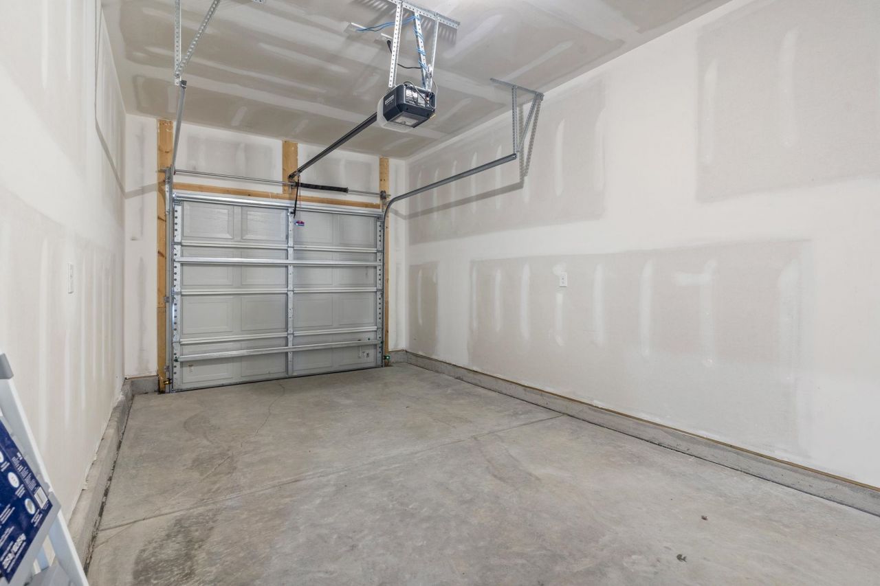 543 Sea Sparrow St.  Photo 29