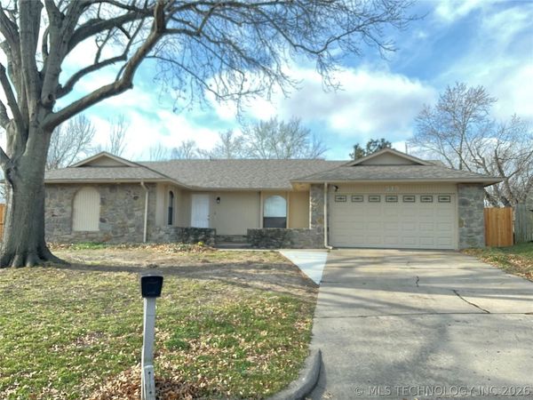 519 W South Park Street , Broken Arrow, OK 74011