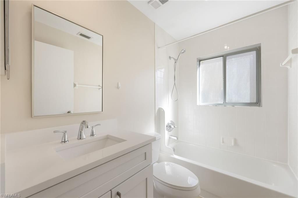 7756 Jewel Ln, Unit 204, Naples, FL 34109 Photo
