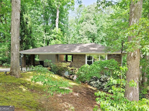 1146 Lakeshore Drive, Gainesville, GA 30501