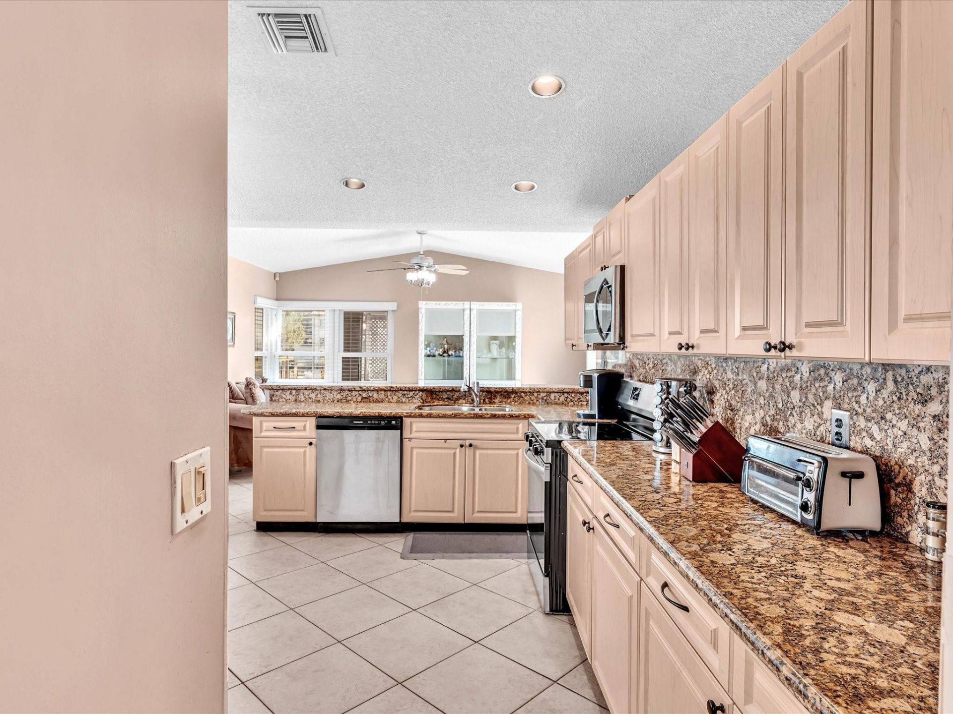 9816 NW 41st Street, Sunrise, FL 33351 Photo