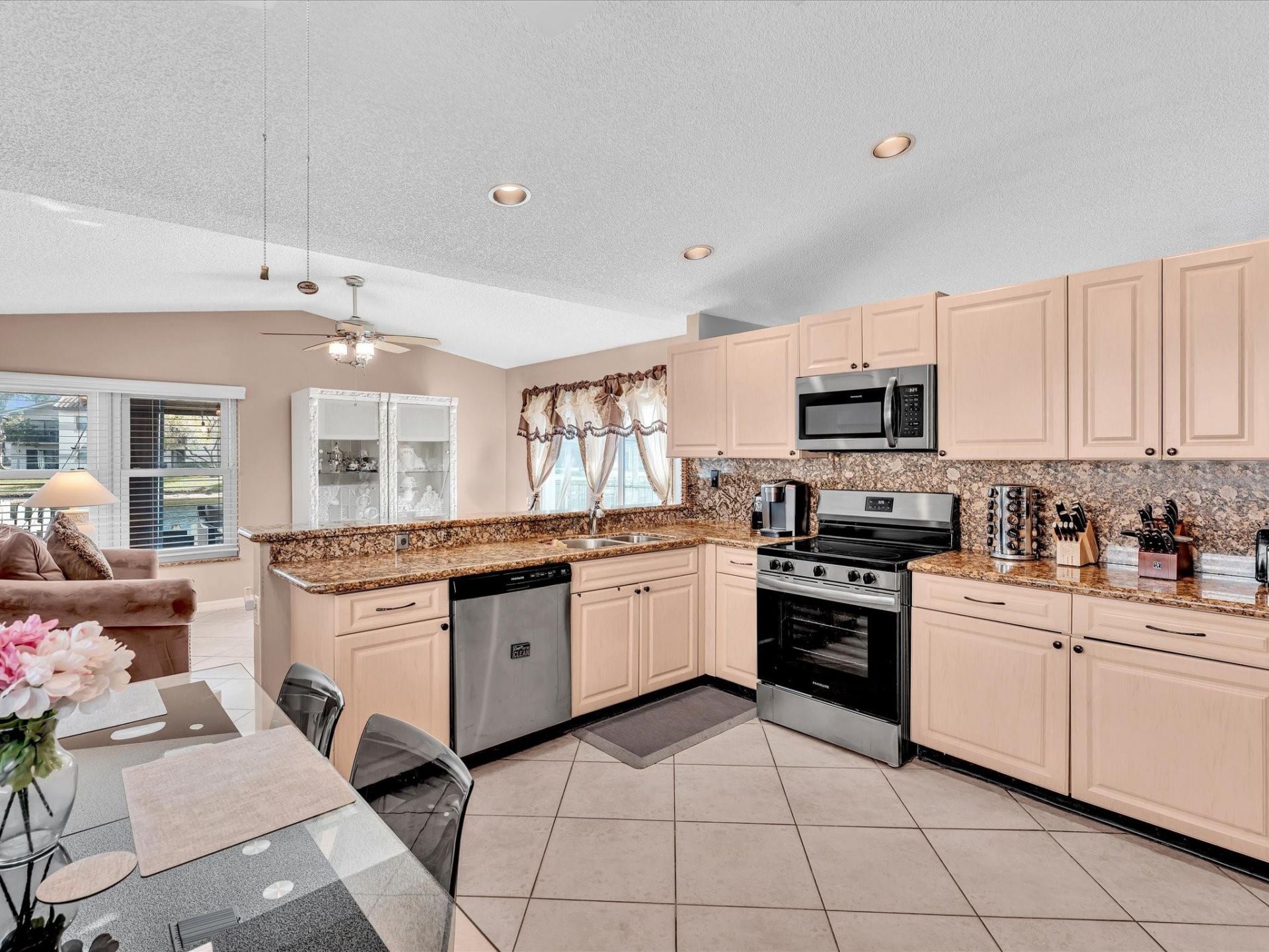 9816 NW 41st Street, Sunrise, FL 33351 Photo