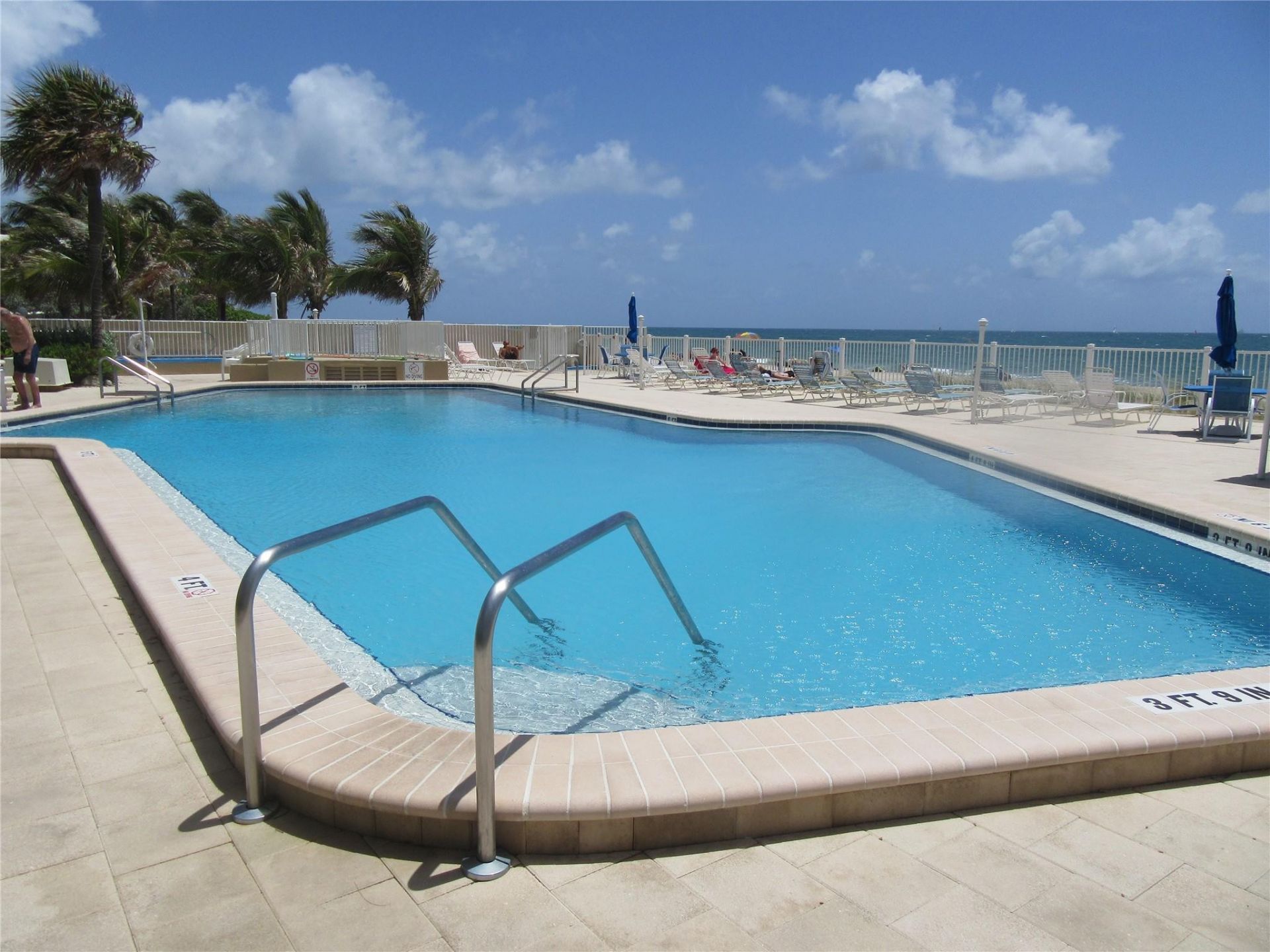 4050 N Ocean Drive, Unit 505, Lauderdale by the Sea, FL 33308 Photo