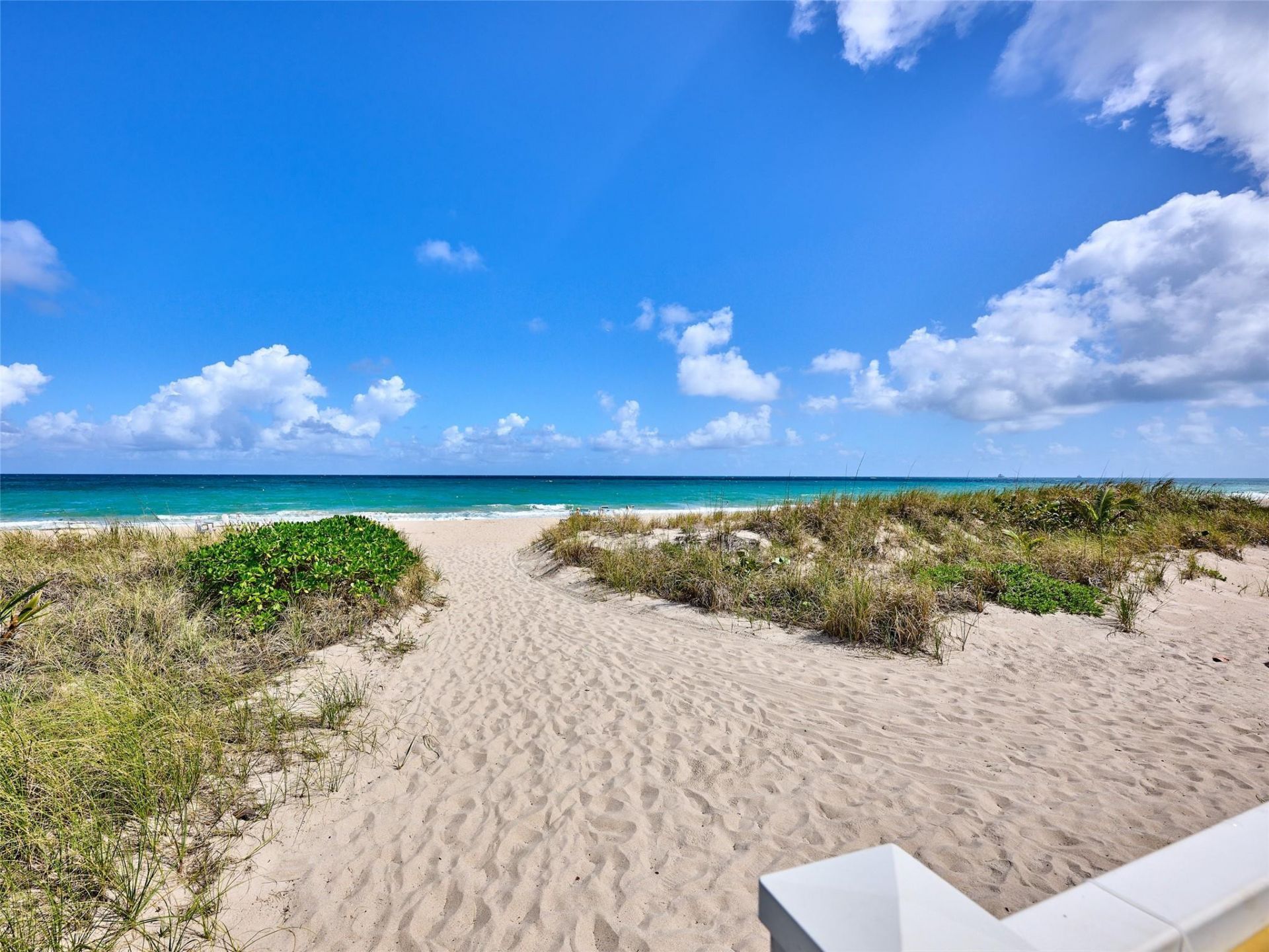 4050 N Ocean Drive, Unit 505, Lauderdale by the Sea, FL 33308 Photo