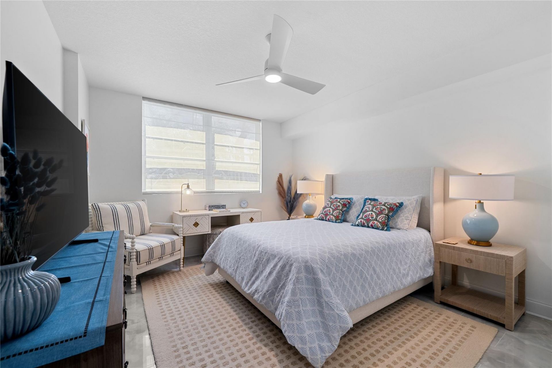 610 W Las Olas Boulevard, Unit 721N, Fort Lauderdale, FL 33312 Photo