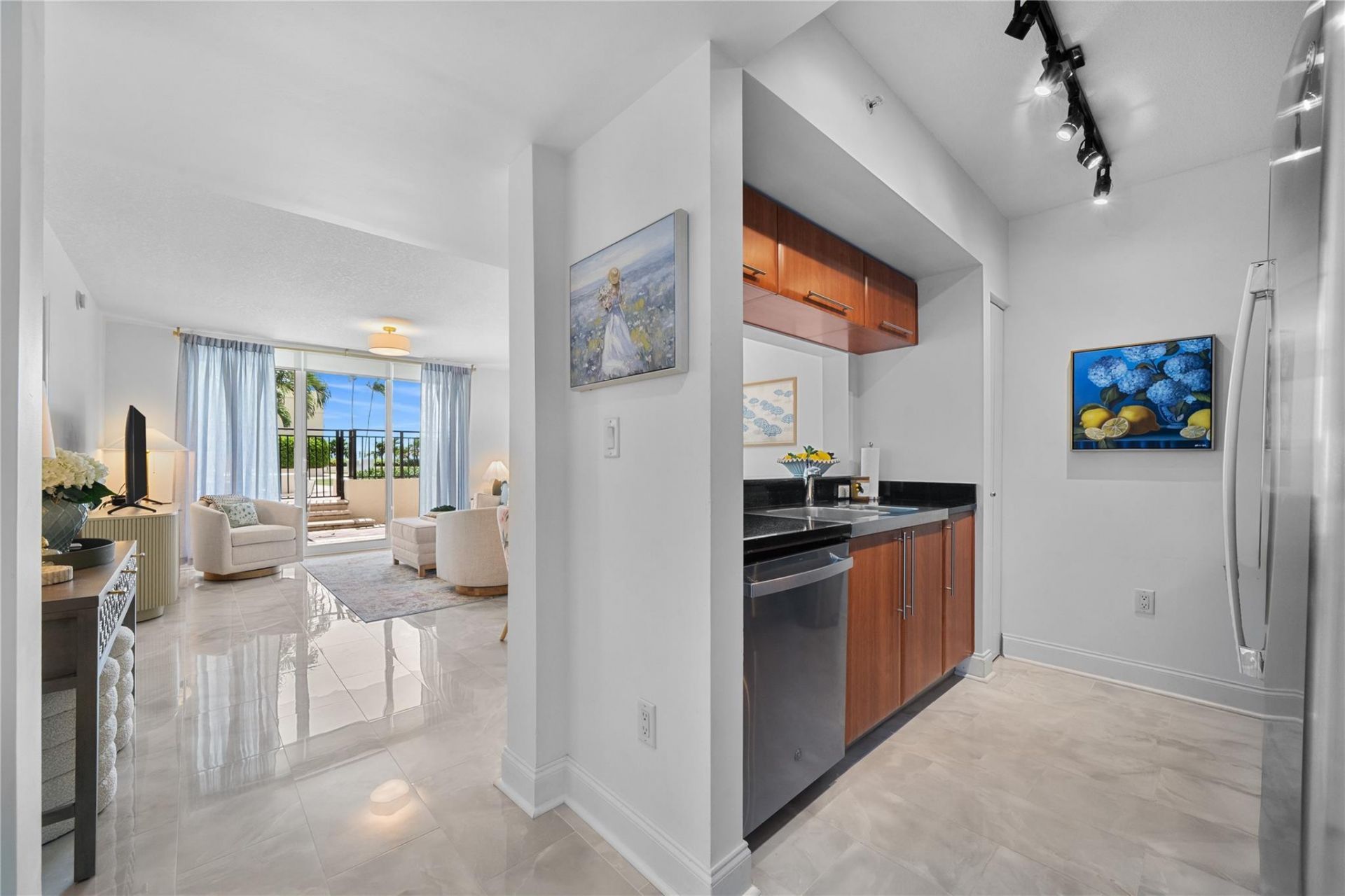 610 W Las Olas Boulevard, Unit 721N, Fort Lauderdale, FL 33312 Photo