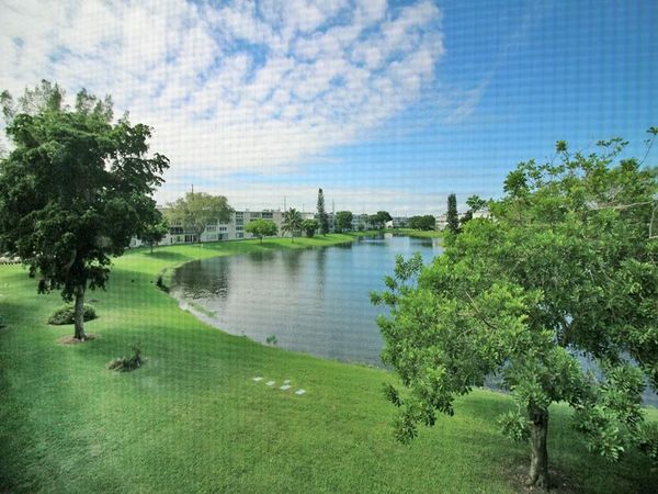 2015 Farnham N, Unit 2015, Deerfield Beach, FL 33442