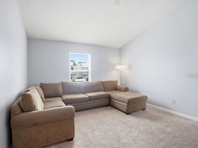 1756 Damos Way , Marysville, OH 43040 Photo 23