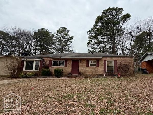 1817 Greenwood Street, Jonesboro, AR 72401