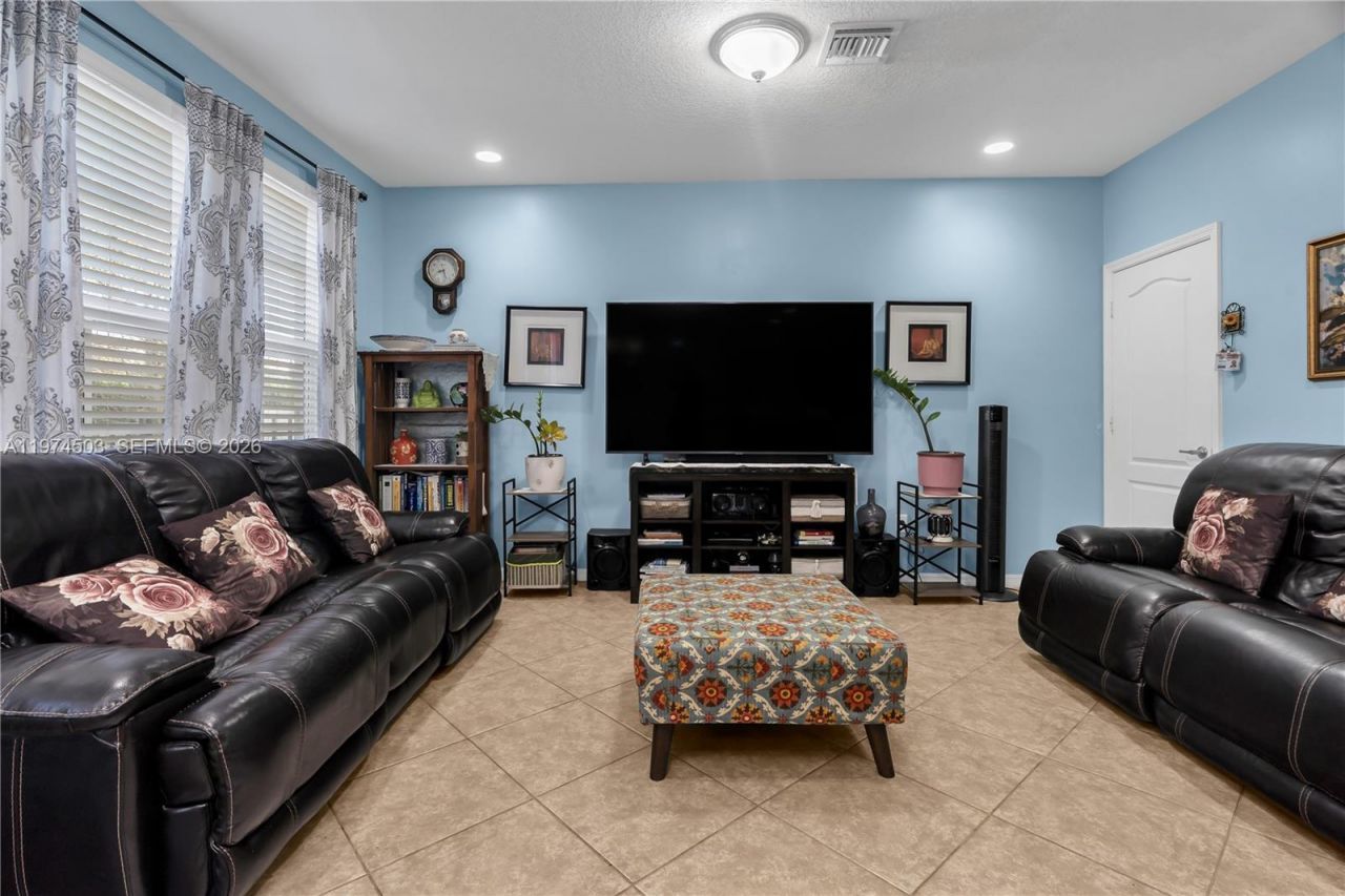 4673 Tara Cove Way, West Palm Beach, FL 33417 Photo