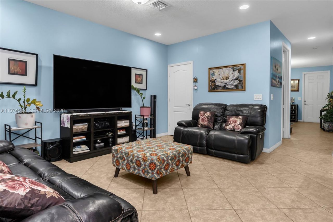 4673 Tara Cove Way, West Palm Beach, FL 33417 Photo