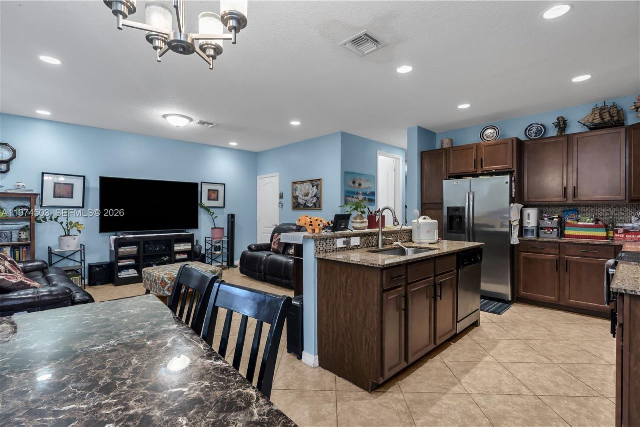4673 Tara Cove Way, West Palm Beach, FL 33417 Photo