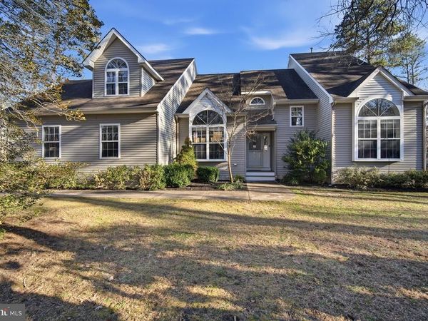 100 CAPTAINS WALK, EGG HARBOR TOWNSHIP, NJ 08234