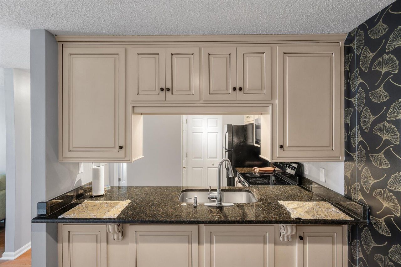 188 Midland Parkway Photo 20