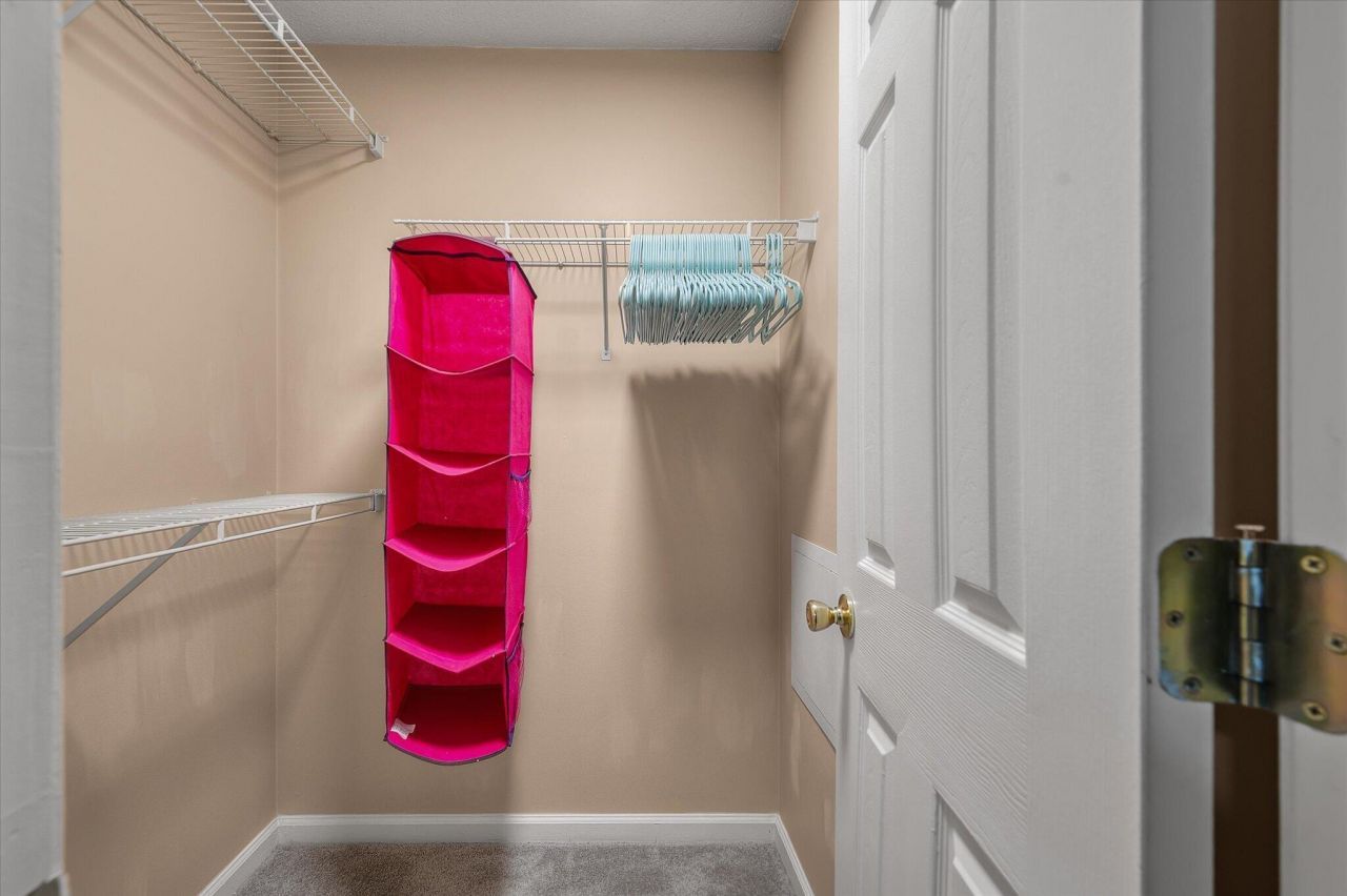 188 Midland Parkway Photo 27