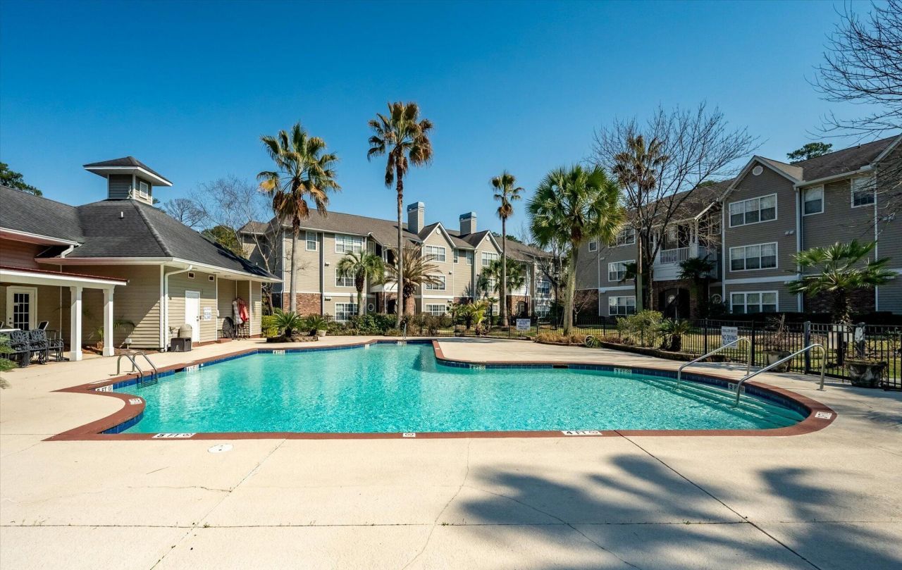 188 Midland Parkway Photo 33