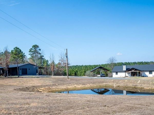 180 Polk Road 17, Cove, AR 71937