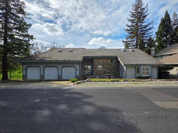 6416 Rio Blanco Dr, Rancho Murieta, CA 95683