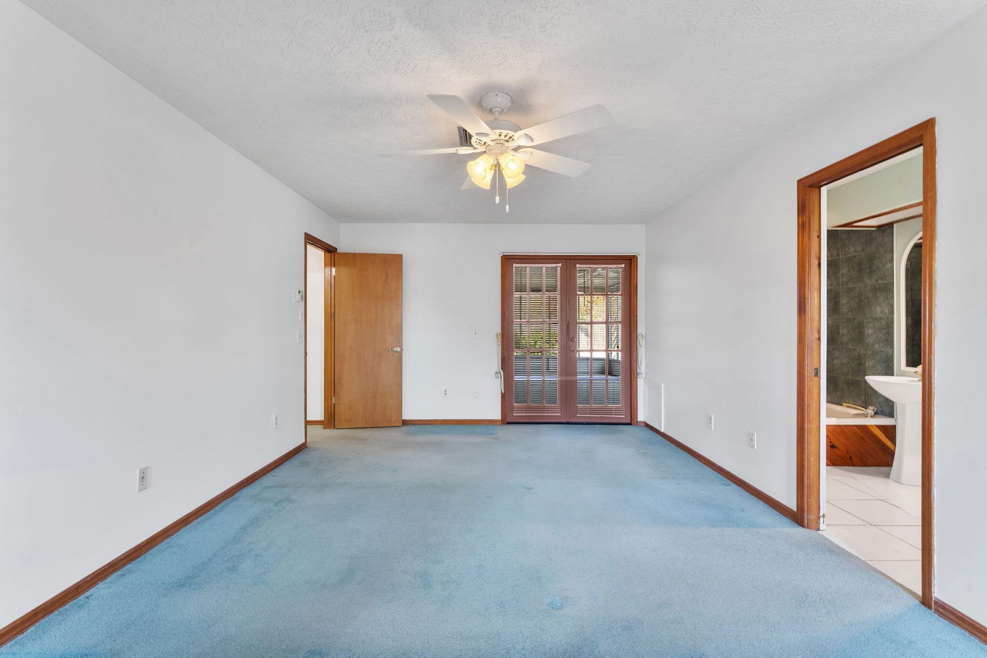 102 SE Crosspoint Drive, Port Saint Lucie, FL 34983 Photo