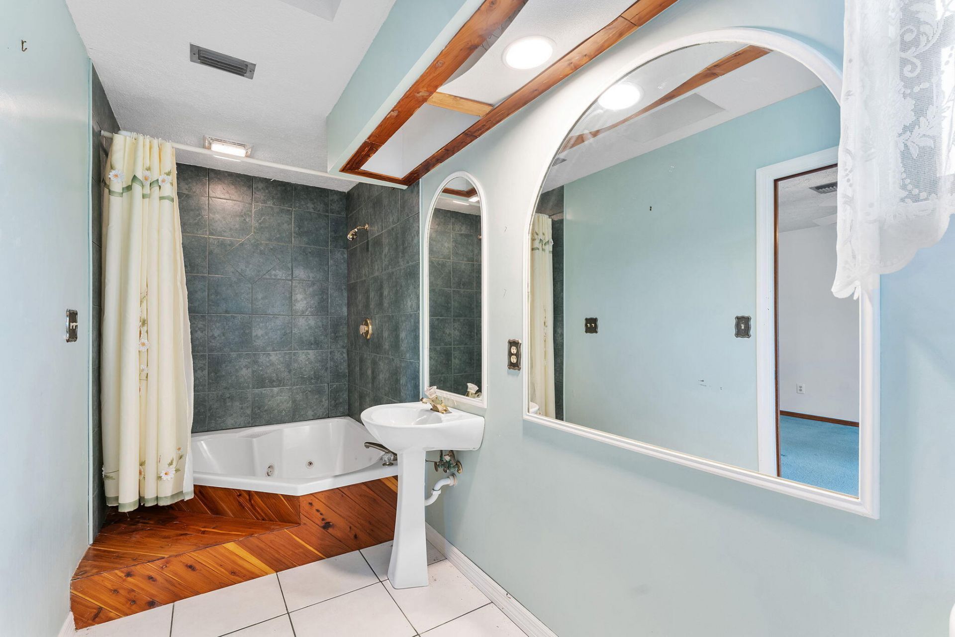 102 SE Crosspoint Drive, Port Saint Lucie, FL 34983 Photo