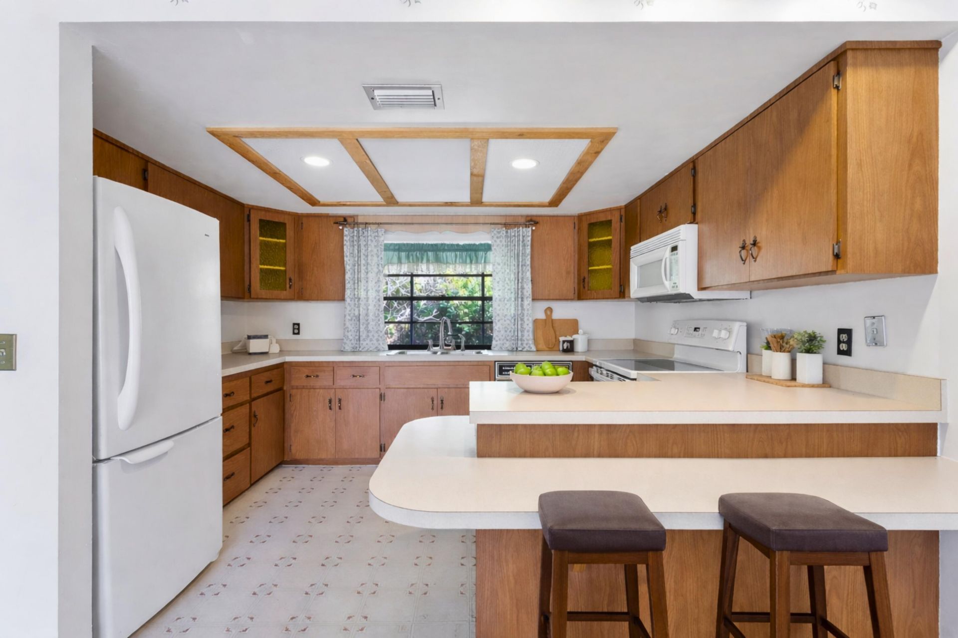 102 SE Crosspoint Drive, Port Saint Lucie, FL 34983 Photo